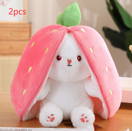 Wanghong mignon se transforme en jouet en peluche de poupée de lapin aux fraises