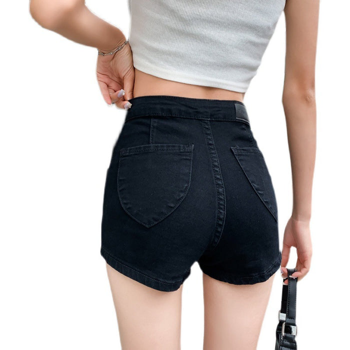 Sexy butt-lifting hottie wearing short shorts